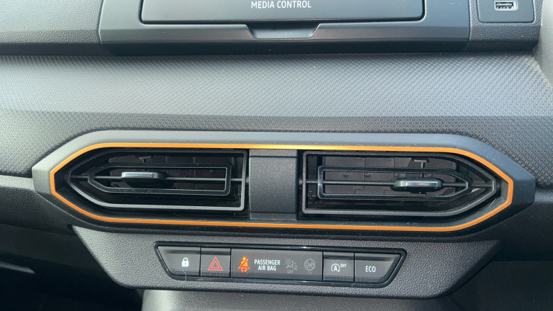 Dacia Sandero Stepway 1.0 TCe Essential 5dr Petrol Hatchback